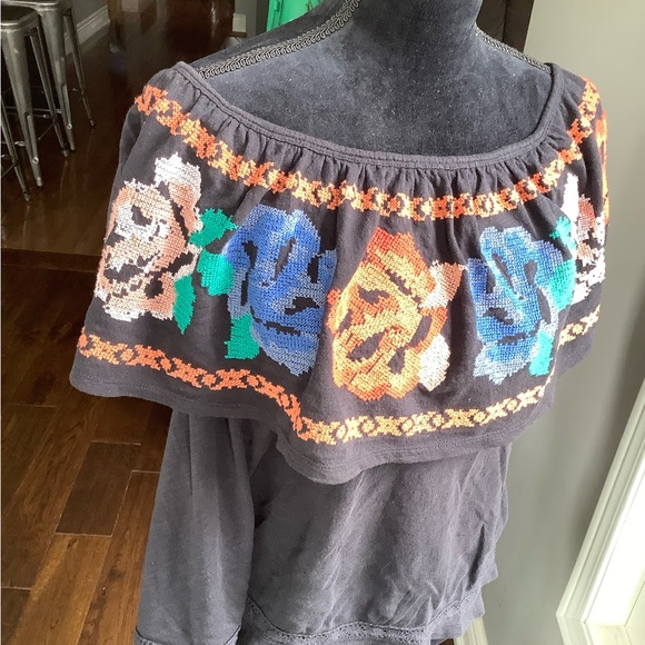 Free People , To The Left Off Shoulder Floral Embroidered Top Black Size M… - Picture 10 of 13